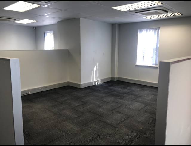 182M² OFFICE TO LET IN TYGER VALLEY
